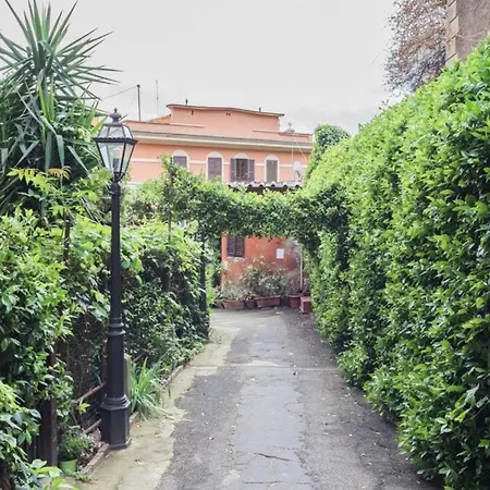 Casa Dei Vicoli, Classic Roman Apartment-2
